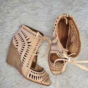 Jeffrey Campbell Rodillo Cutout Wedge Sandal Beige Lace-front Zippered Back 8.5